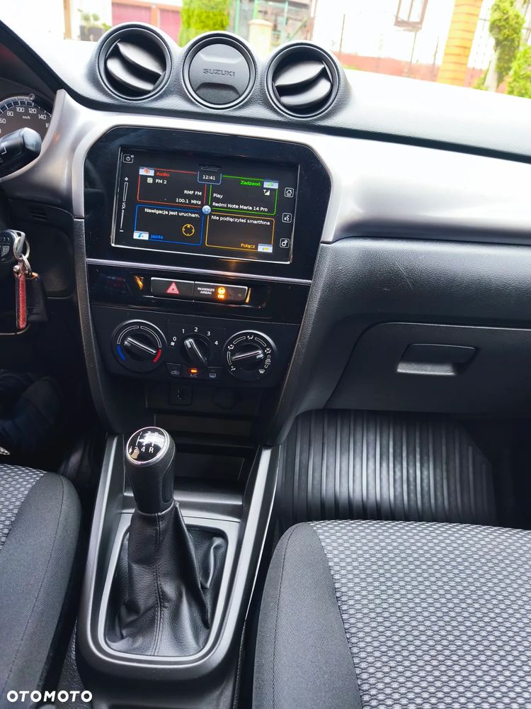 Suzuki Vitara 1.0 Boosterjet Comfort 2WD - 17