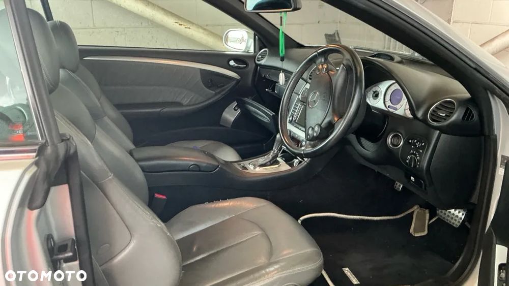 Mercedes-Benz CLK Cabrio 350 7G-TRONIC Sport Avantgarde Grand Edition - 7