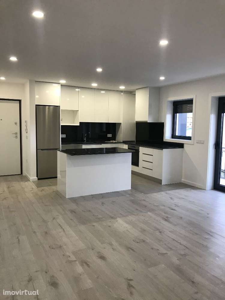 Apartamentos T2 Novos Com Garagem Para 2 carros   210.000 - Grande imagem: 2/26