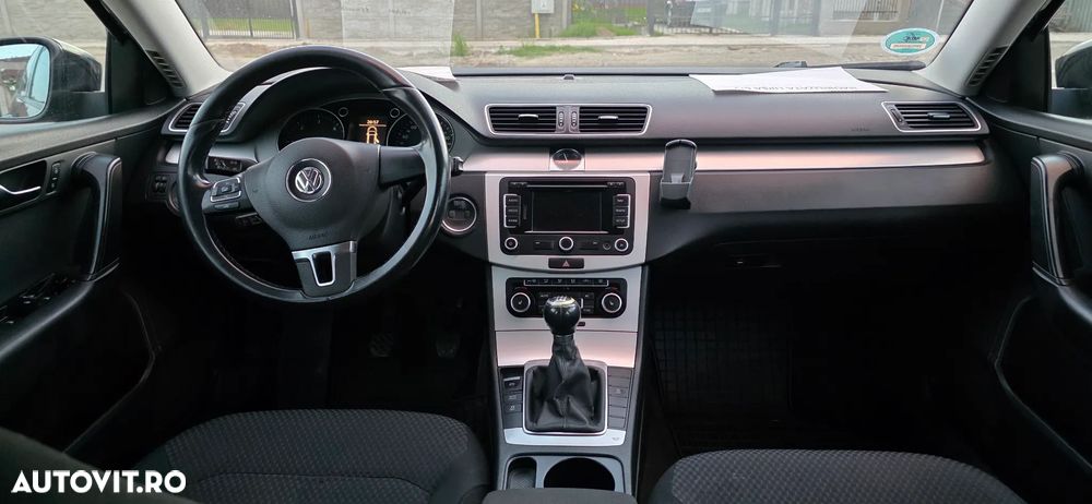 Volkswagen Passat 2.0 Blue TDI SCR Comfortline - 4