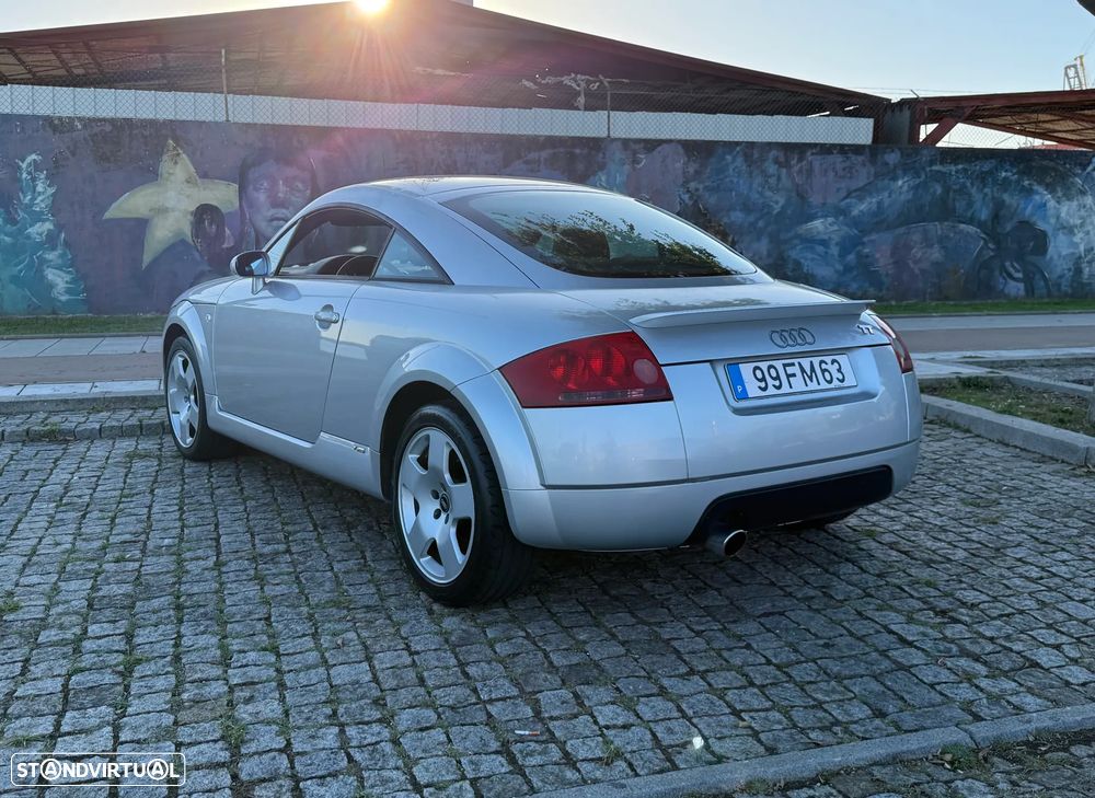 Audi TT Coupé 1.8 T S-line - 10
