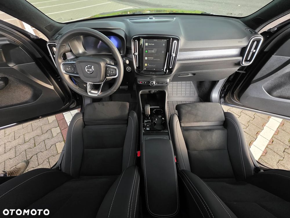 Volvo XC 40 B4 Ultimate Dark - 16