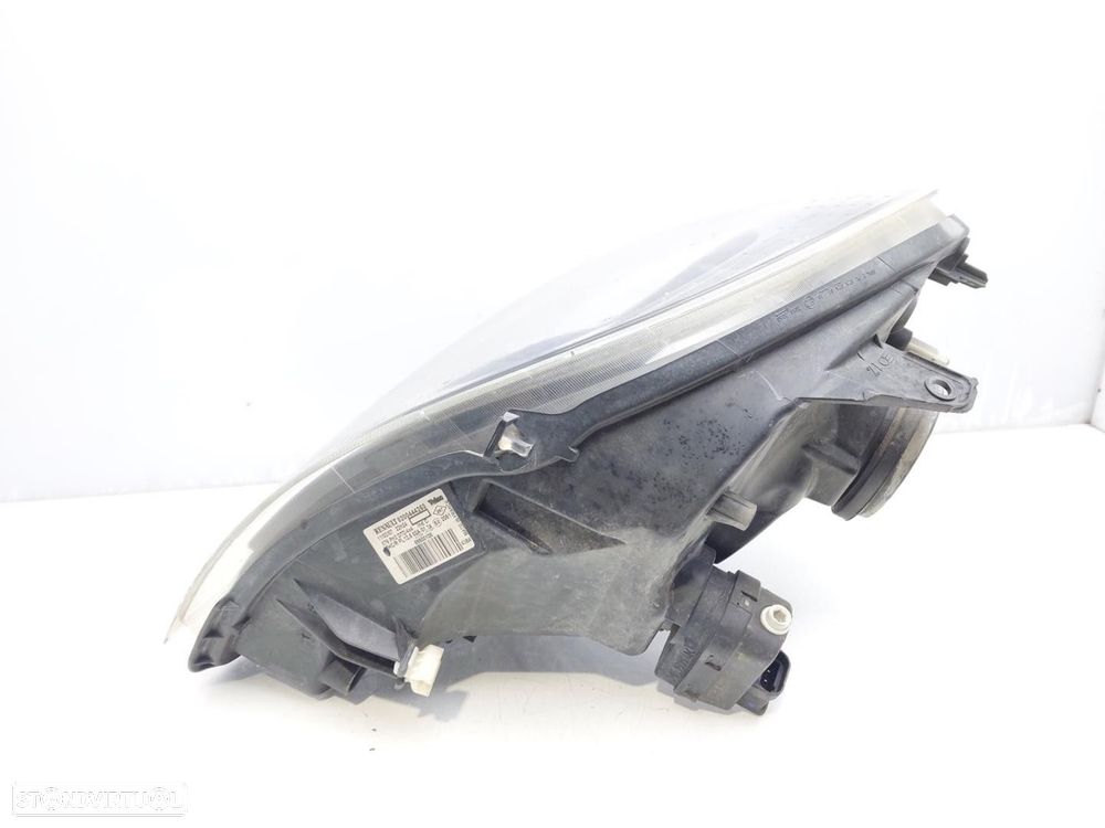 FAROL DIREITO RENAULT KANGOO 2007 -8200444260 - 2