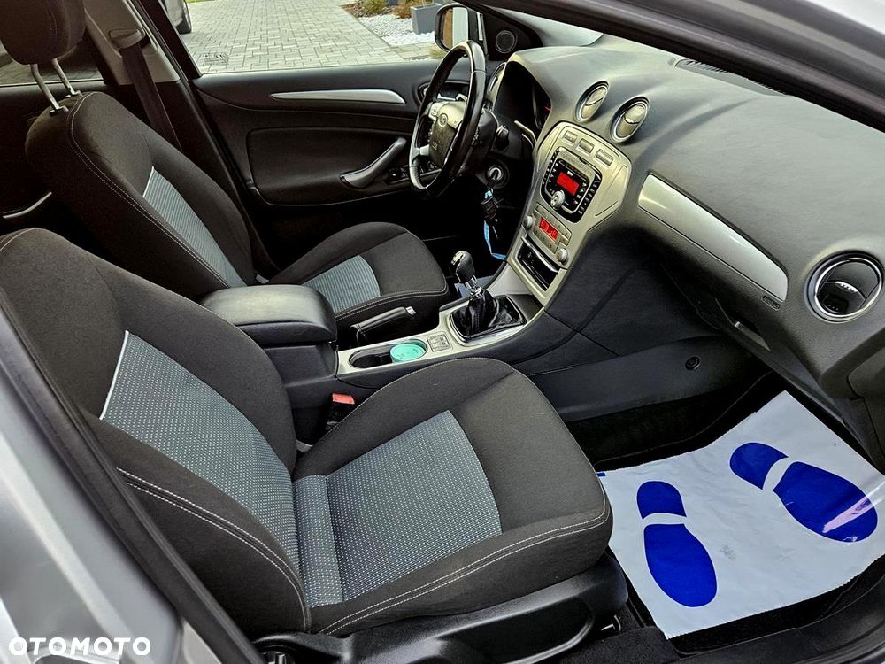 Ford Mondeo 2.0 TDCi Champions Edition - 19