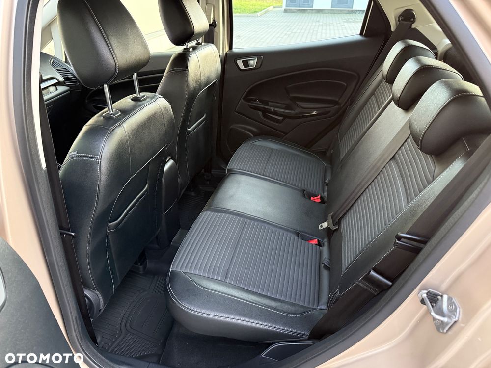 Ford EcoSport - 24