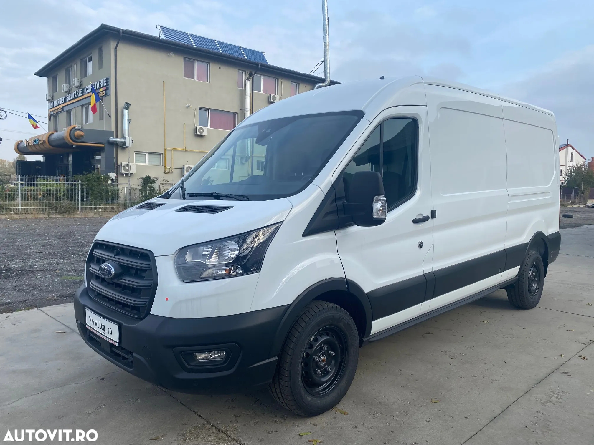 Ford Transit Van 350L (L3H2) Trend FWD 2.0L EcoBlue 130 CP M6 - 9