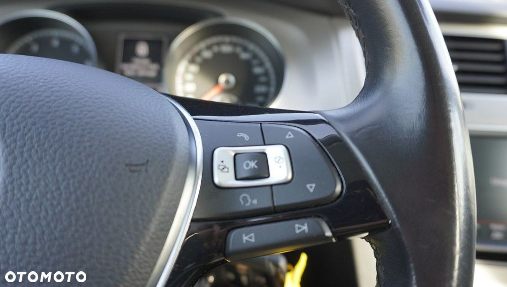 Volkswagen Golf - 20