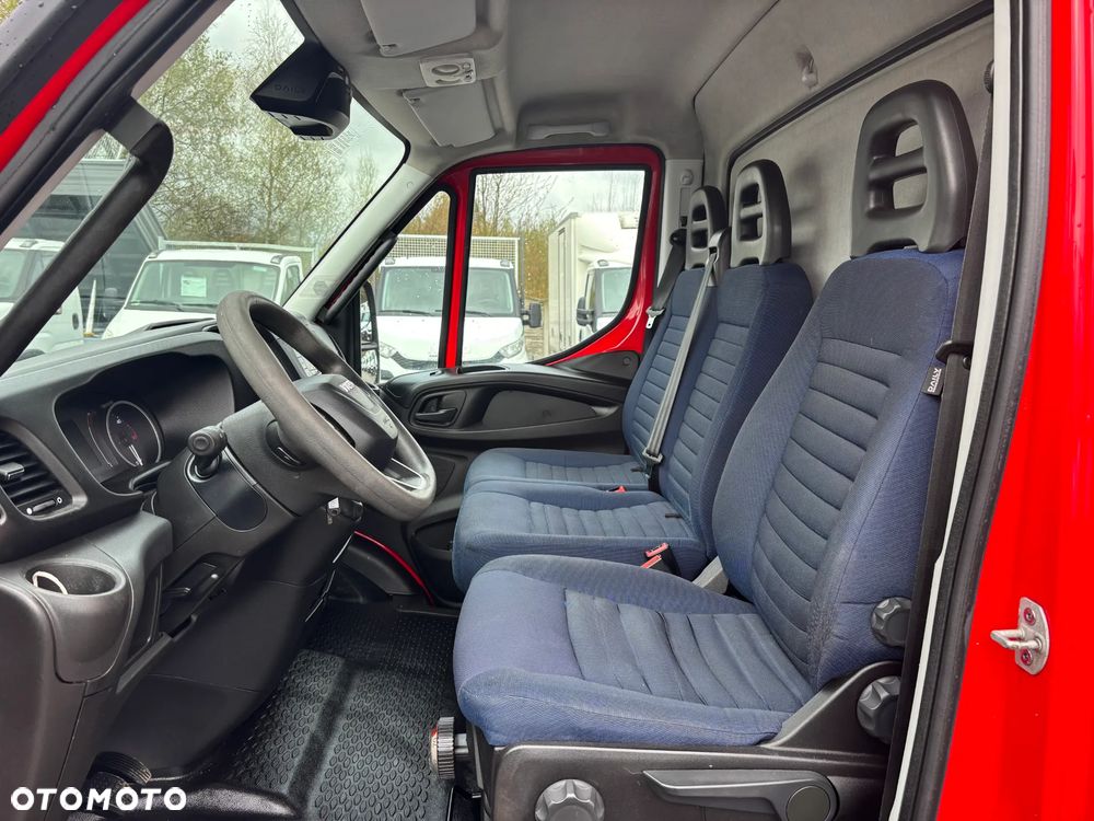 Iveco DAILY 50c16 50C15 50C17 35C14 35C15 35C17 35C18 70C17 72C15 70C18 Izoterma Chłodnia  9/8 euro palet - 11