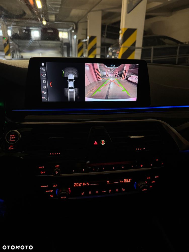 BMW Seria 5 530i Sport Line sport - 19