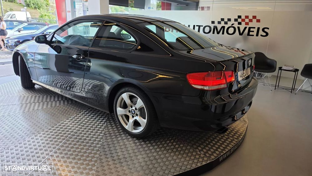 BMW 320 d Coupe - 22