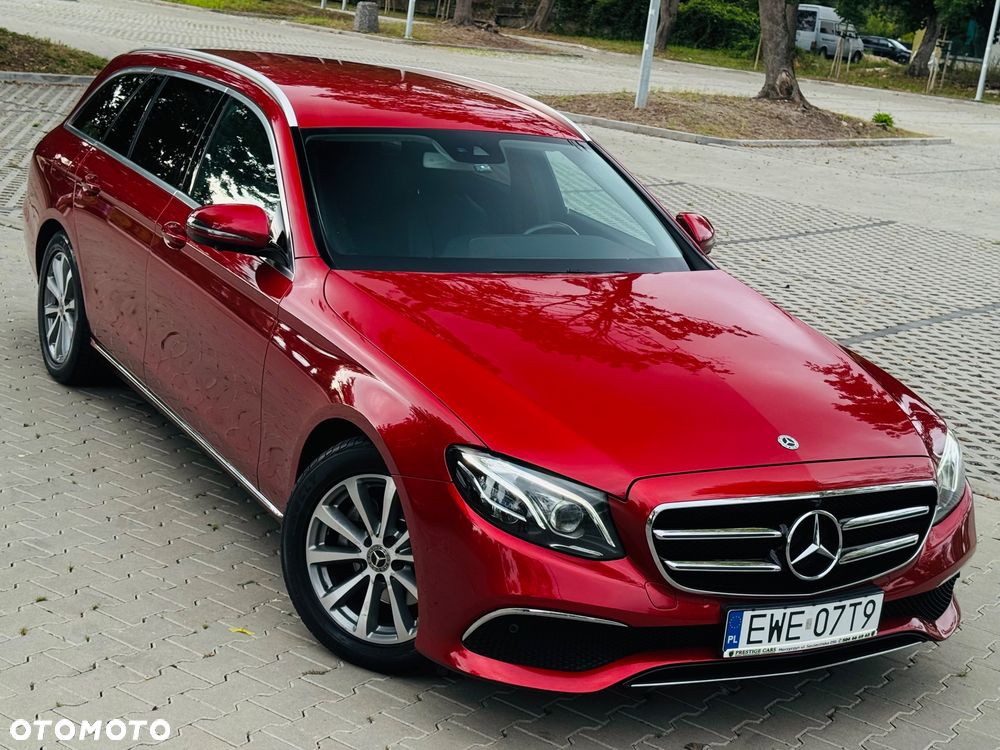 Mercedes-Benz Klasa E 220 d 9G-TRONIC Exclusive - 3