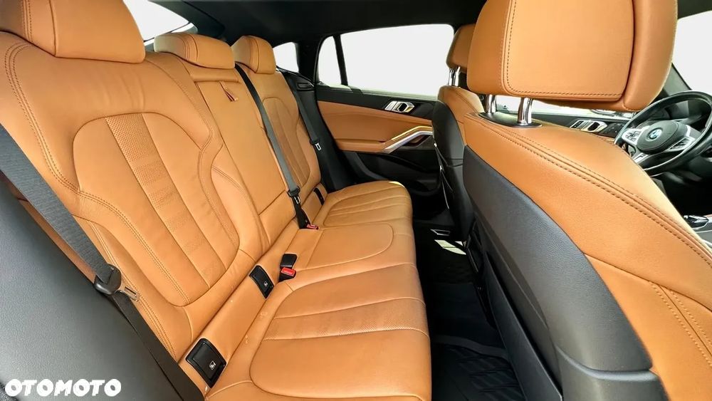 BMW X6 - 12