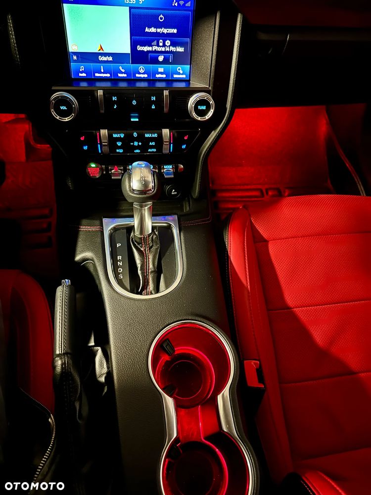 Ford Mustang 5.0 V8 GT - 26