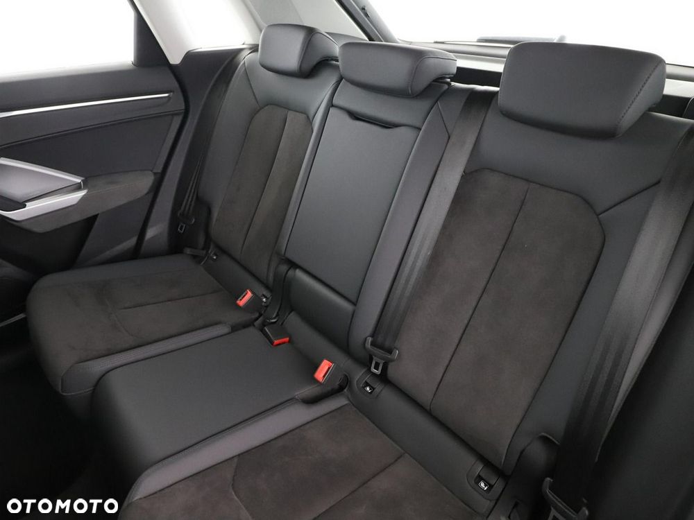 Audi Q3 40 TFSI Quattro S tronic S line - 18