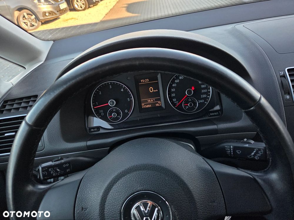 Volkswagen Touran 1.6 TDI DPF BlueMotion Technology Comfortline - 29