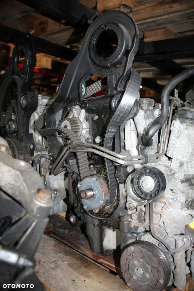 VOLVO V70XC70XC60 BLOK DÓŁ SILNIKA D5244T4 D5244T5 - 7
