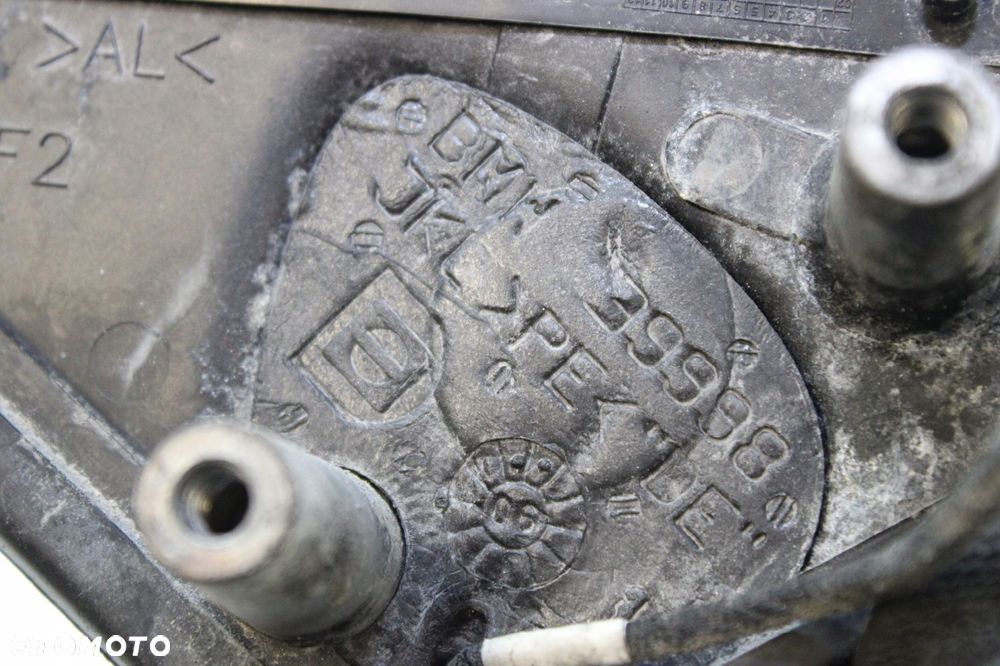 BMW E60 E61 LUSTERKO PRAWE 3-PIN EU - 12