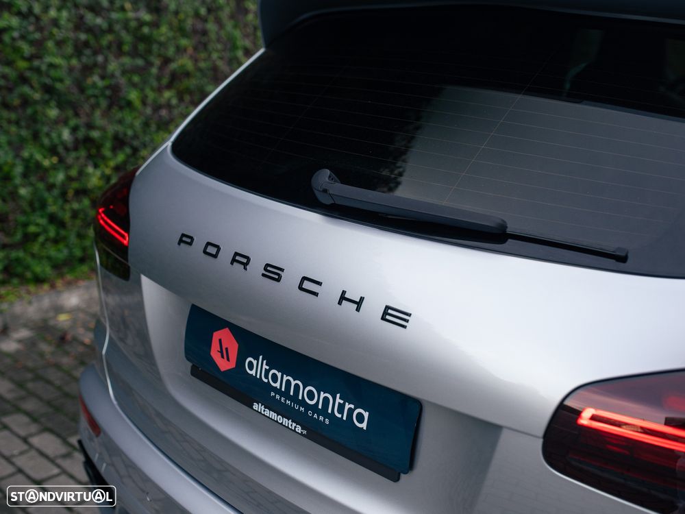 Porsche Cayenne S E-Hybrid Platinum Edition - 14