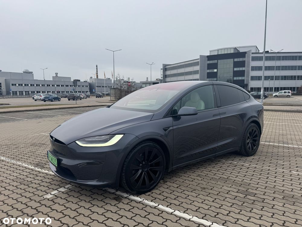 Tesla Model X Plaid - 3