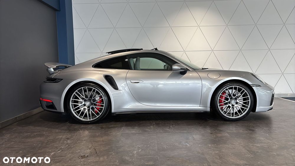 Porsche 911 Turbo - 7