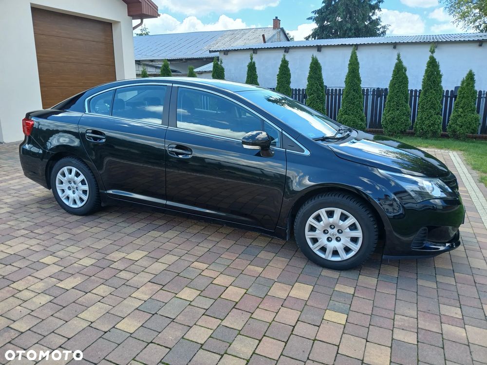 Toyota Avensis 2.0 D-4D Active - 12