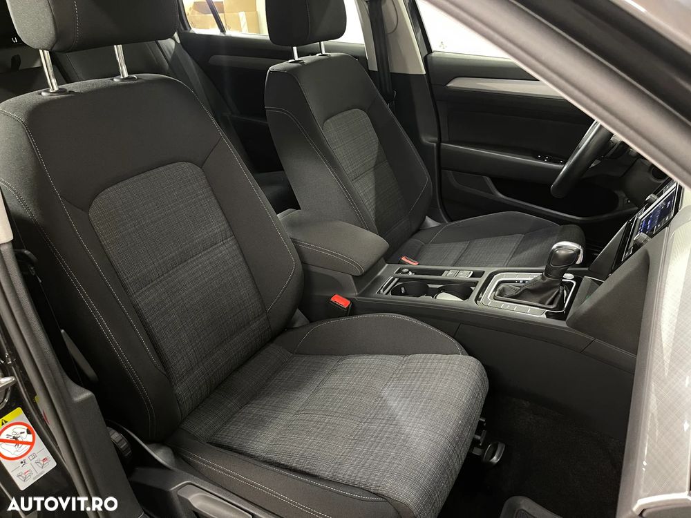 Volkswagen Passat 1.5 TSI ACT DSG Comfortline - 11