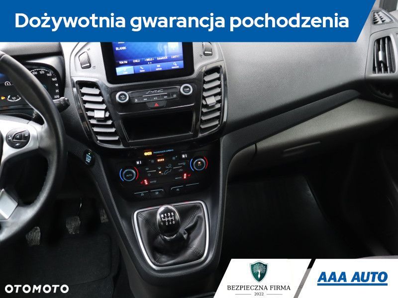 Ford Tourneo Connect - 10