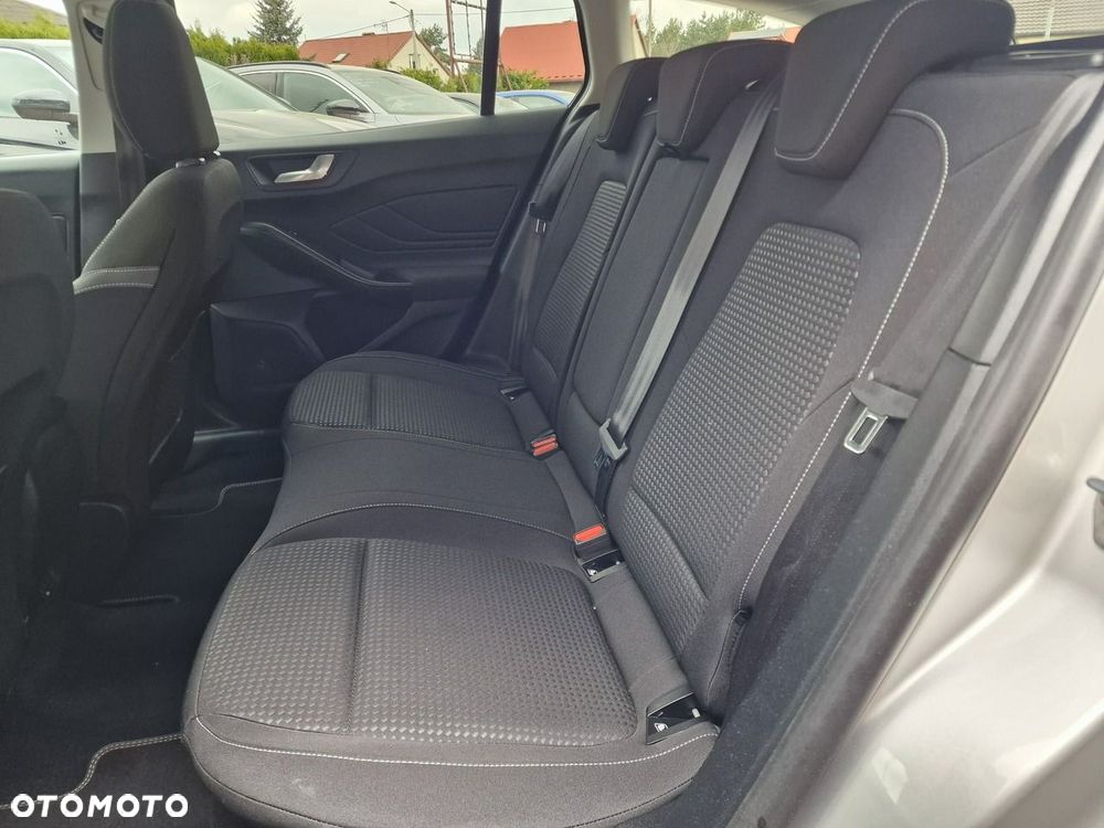 Ford Focus 1.5 EcoBlue Start-Stopp-System COOL&CONNECT - 21