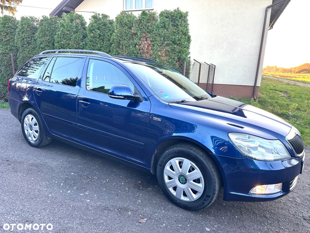 Skoda Octavia 2011 photo 5