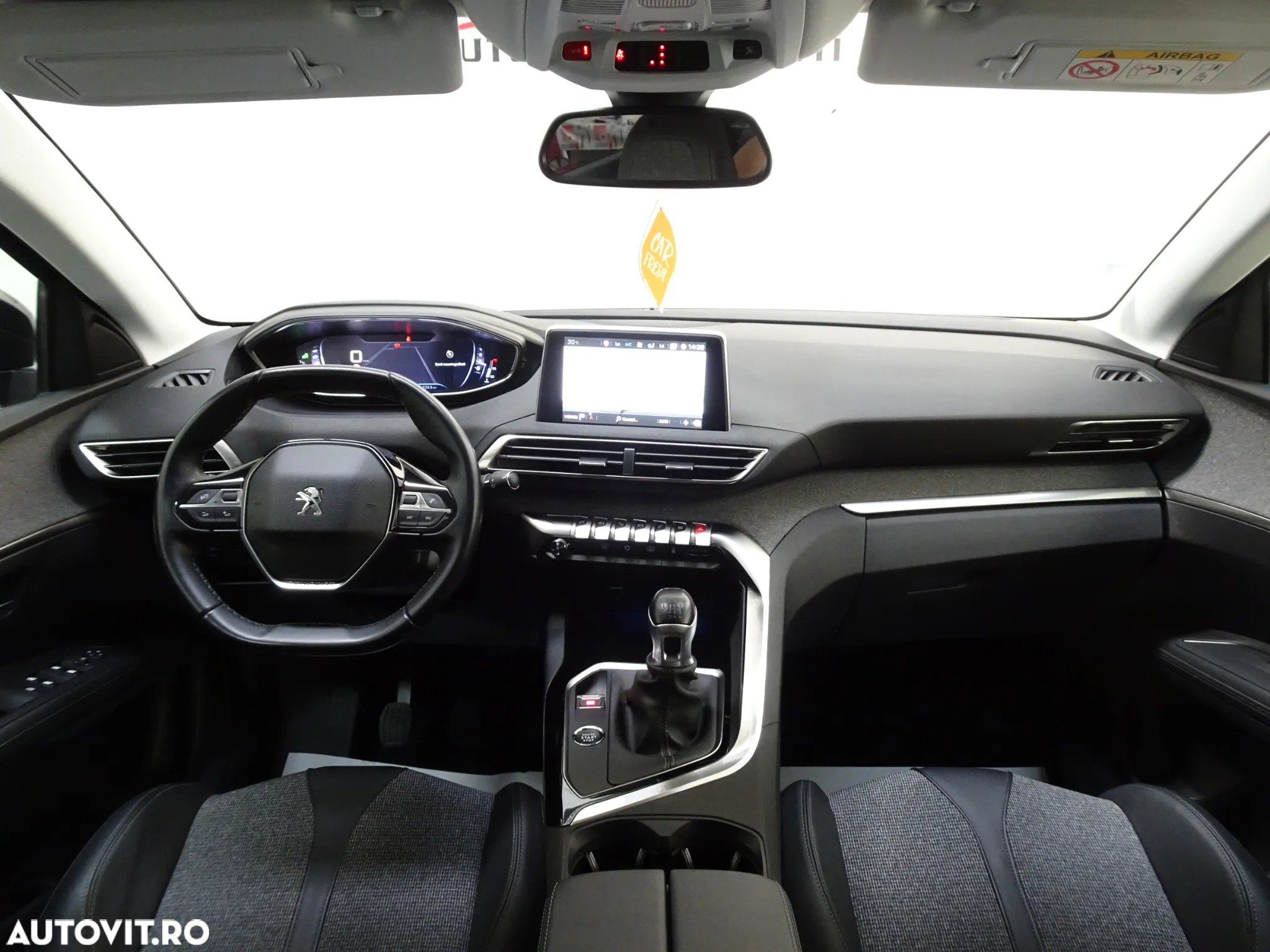 Peugeot 3008 1.2 PureTech Turbo S&S Allure - 2