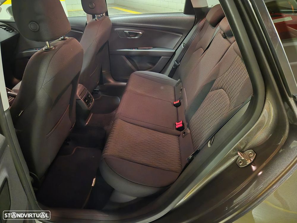 SEAT Leon ST 1.6 TDI Style Ecomotive - 25