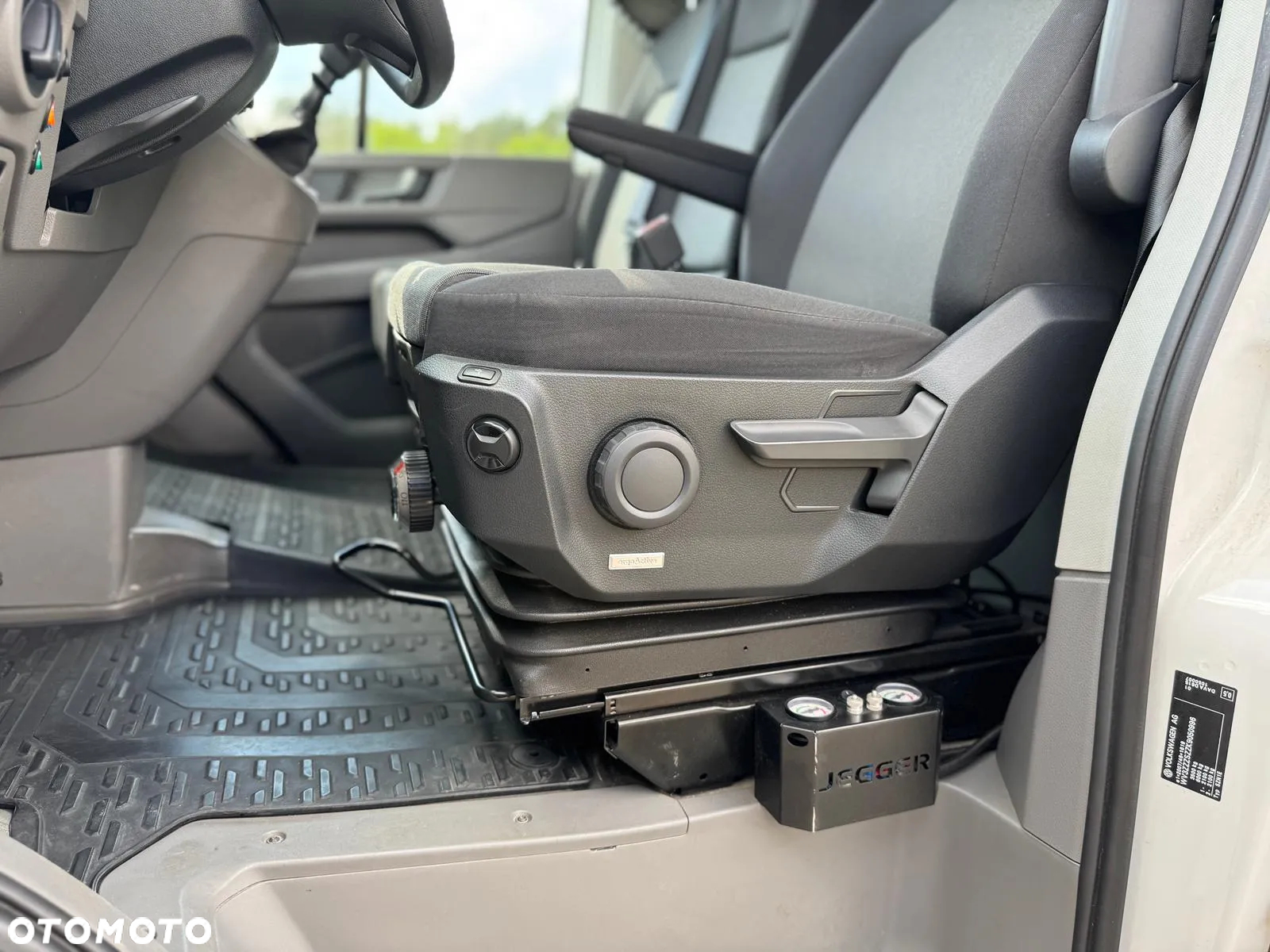 Volkswagen CRAFTER - 25