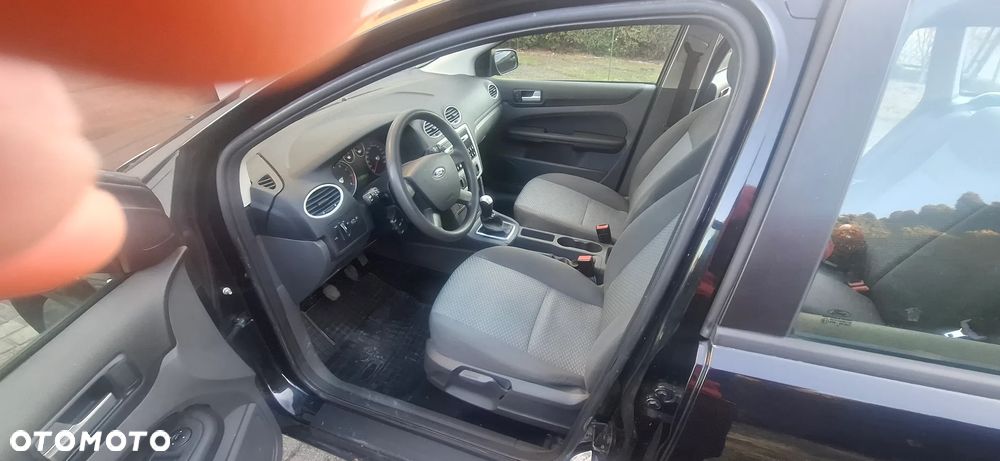 Ford Focus 1.8 Fun - 9