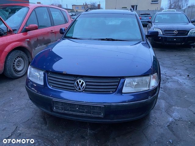 Passat B5 1.9 tdi AJM LB5N CZESCI klapa drzwi blotnik - 8