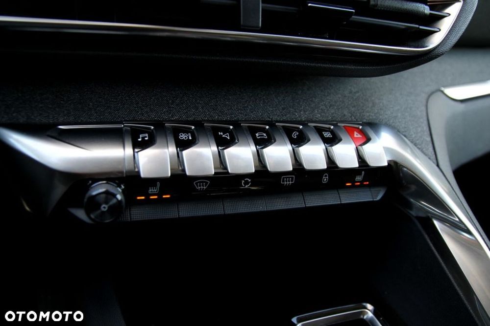 Peugeot 3008 1.2 PureTech Allure Pack S&S EAT8 - 23
