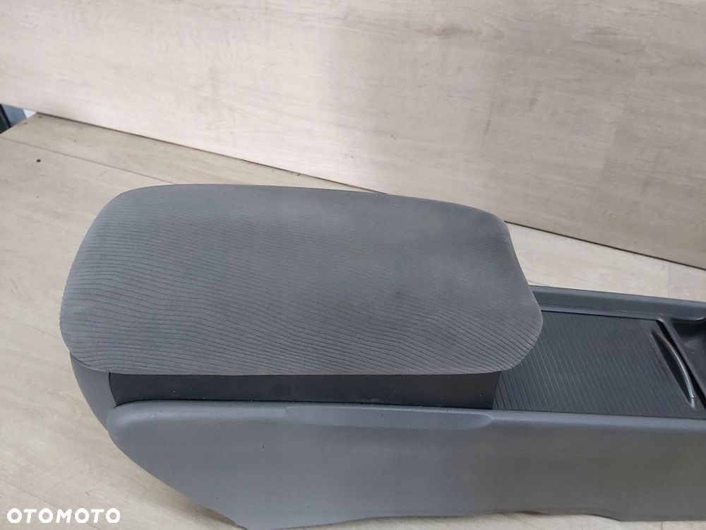 Honda Civic VIII podłokietnik schowek tunel środkowy SEDAN - 5