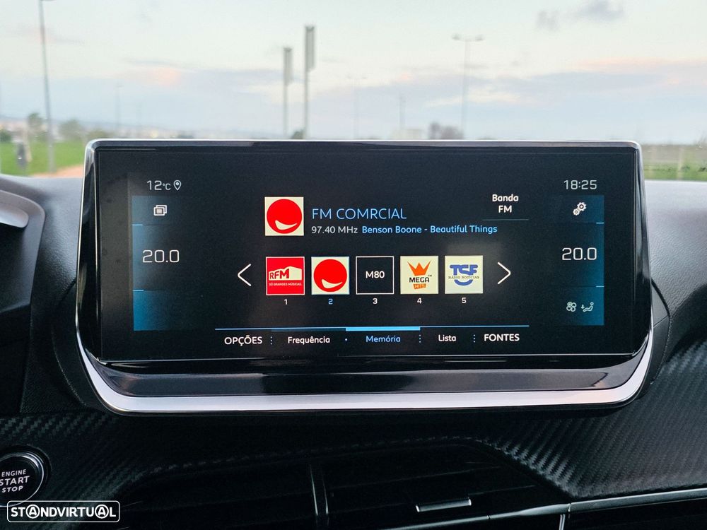 Peugeot 2008 1.2 PureTech Allure - 36