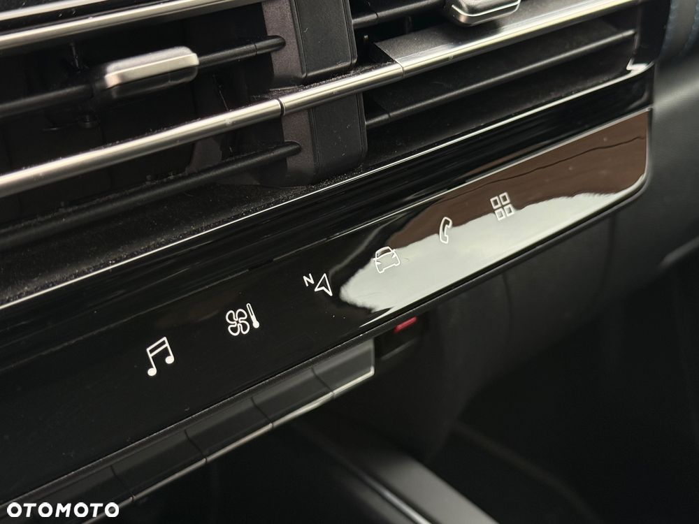 Citroën C5 Aircross 1.2 PureTech Live EAT8 - 28