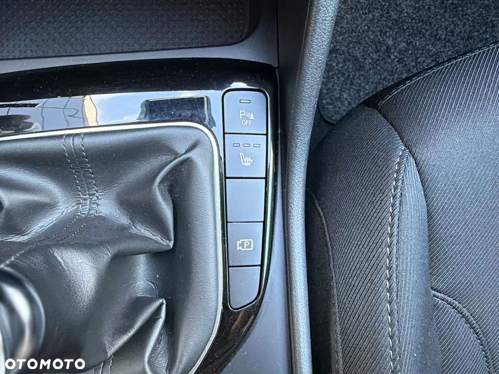 Hyundai Tucson 1.6 T-GDi Smart 2WD - 27