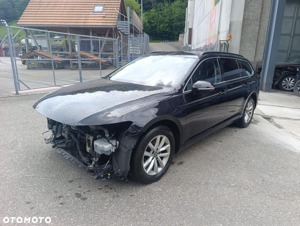 Volkswagen Passat 2.0 TDI SCR DSG Business - 3