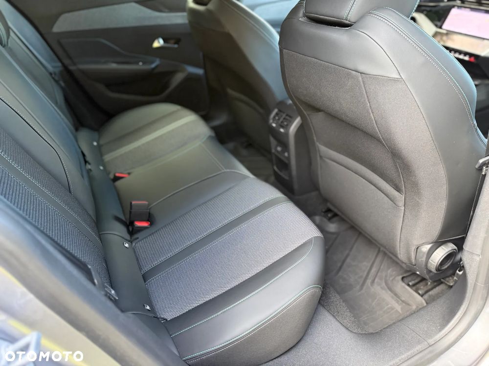 Peugeot 308 1.2 PureTech Allure Pack S&S EAT8 - 12