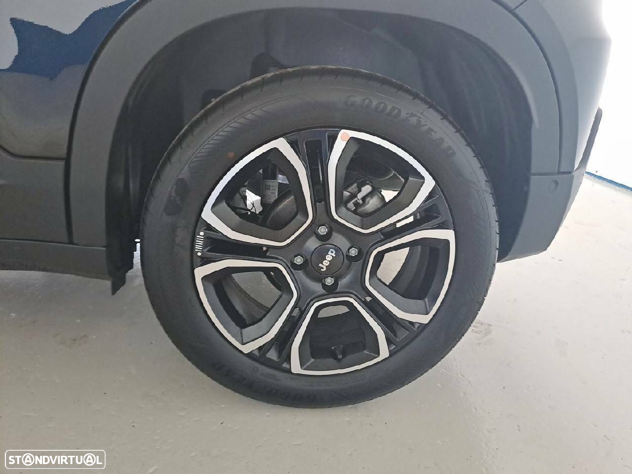Jeep Avenger 1.2 GSE T3 Summit - 11
