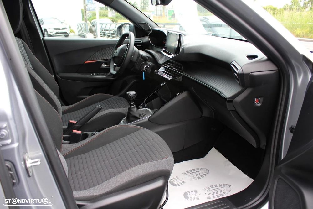 Peugeot 2008 1.2 PureTech Active Pack - 15