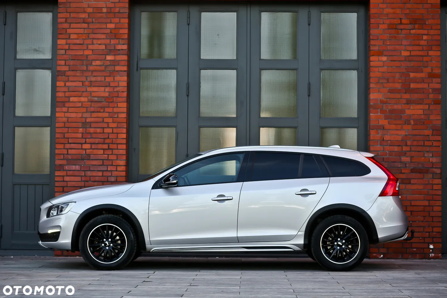 Volvo V60 Cross Country D3 Geartronic - 10