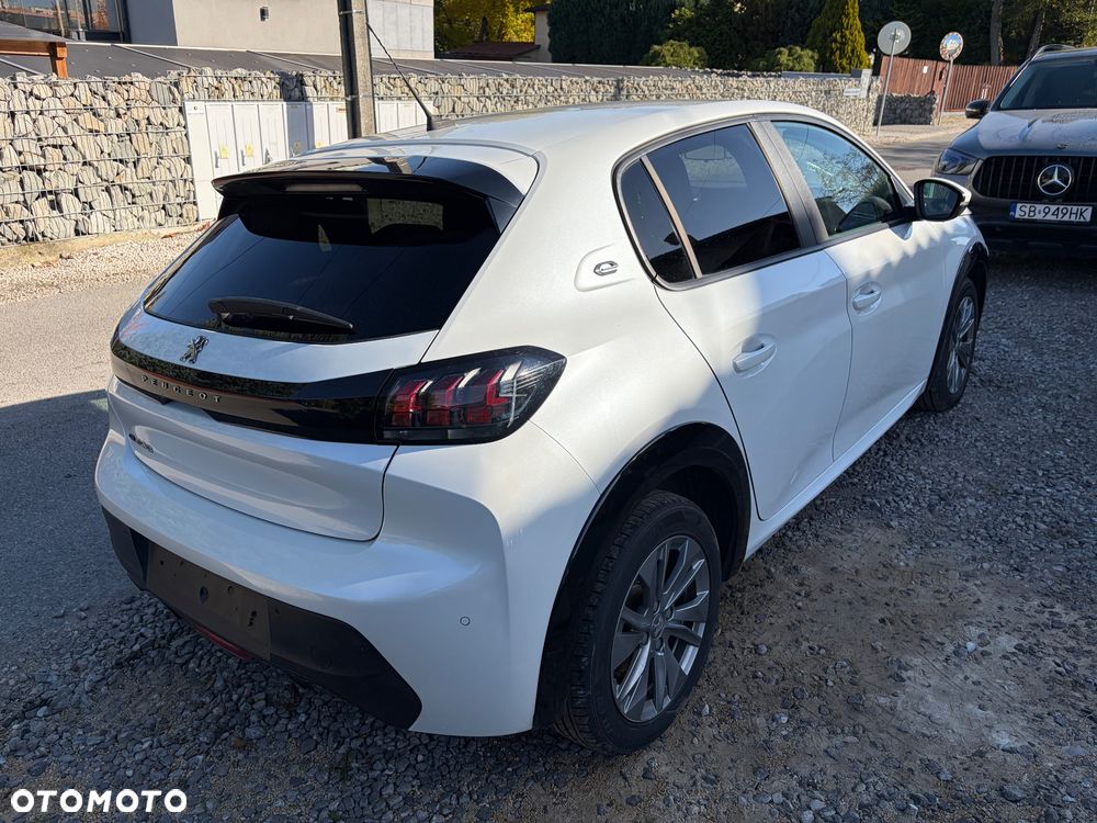 Peugeot 208 2021 photo 5