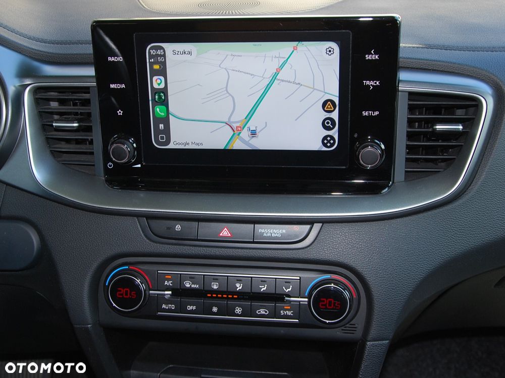 Kia Ceed - 9