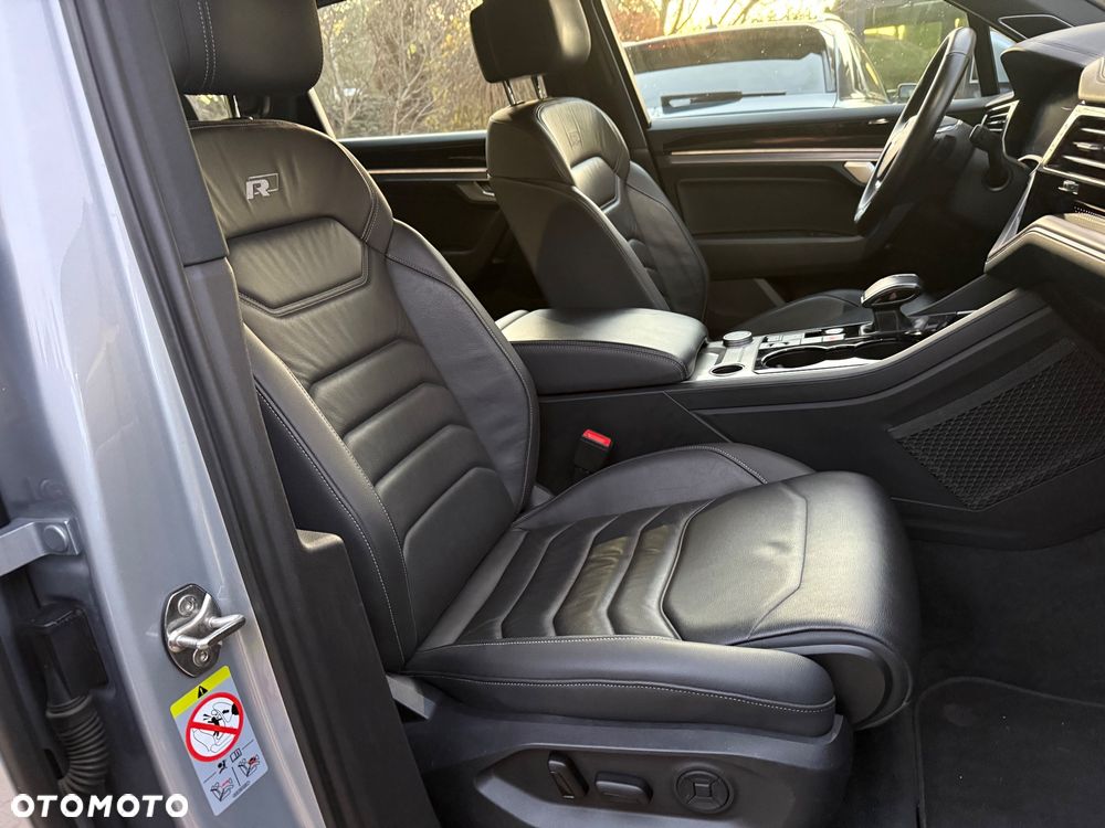 Volkswagen Touareg - 11