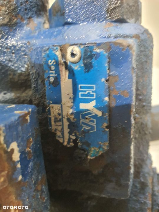 ROZDZIELACZ HYDRAULIKI HYDRAULICZNY HYVA - 4