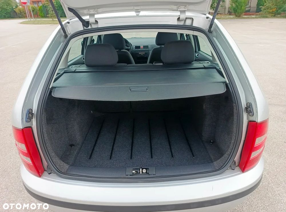 Skoda Fabia 1.4 16V Combi Elegance - 29