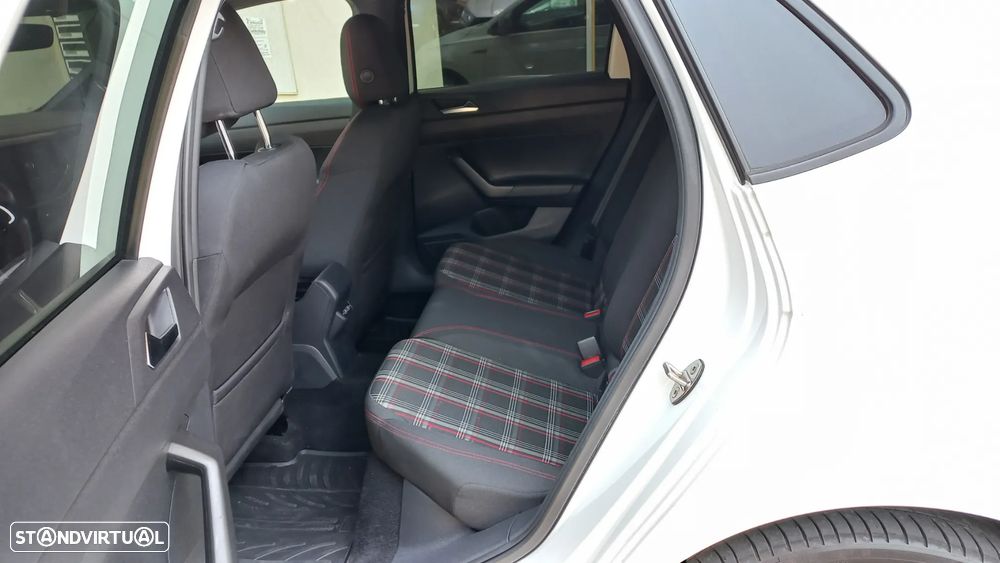 VW Polo 2.0 TSI GTI DSG - 6
